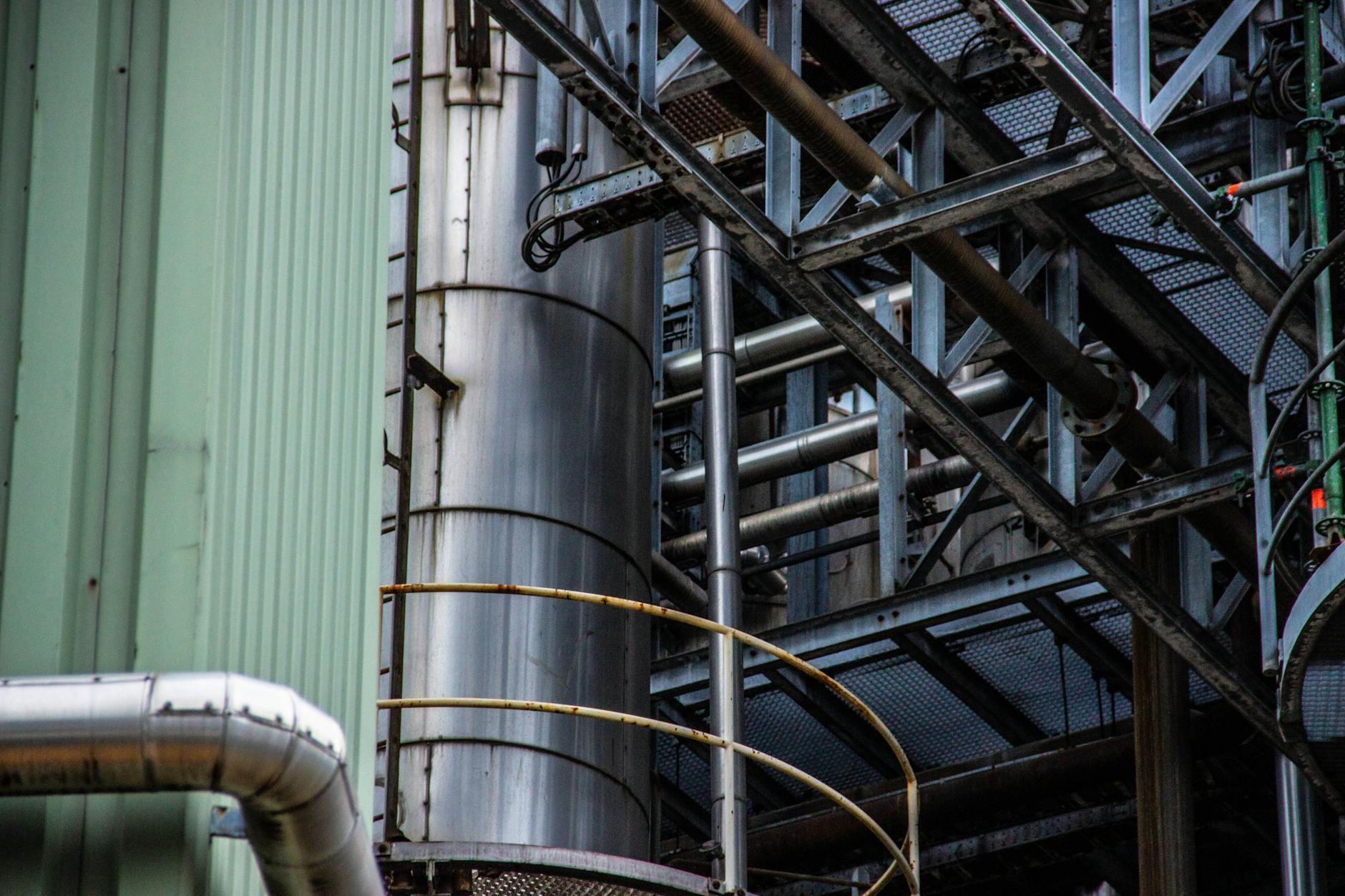 Illinois Central Railroad Waterloo Shops: — Industrial Facility